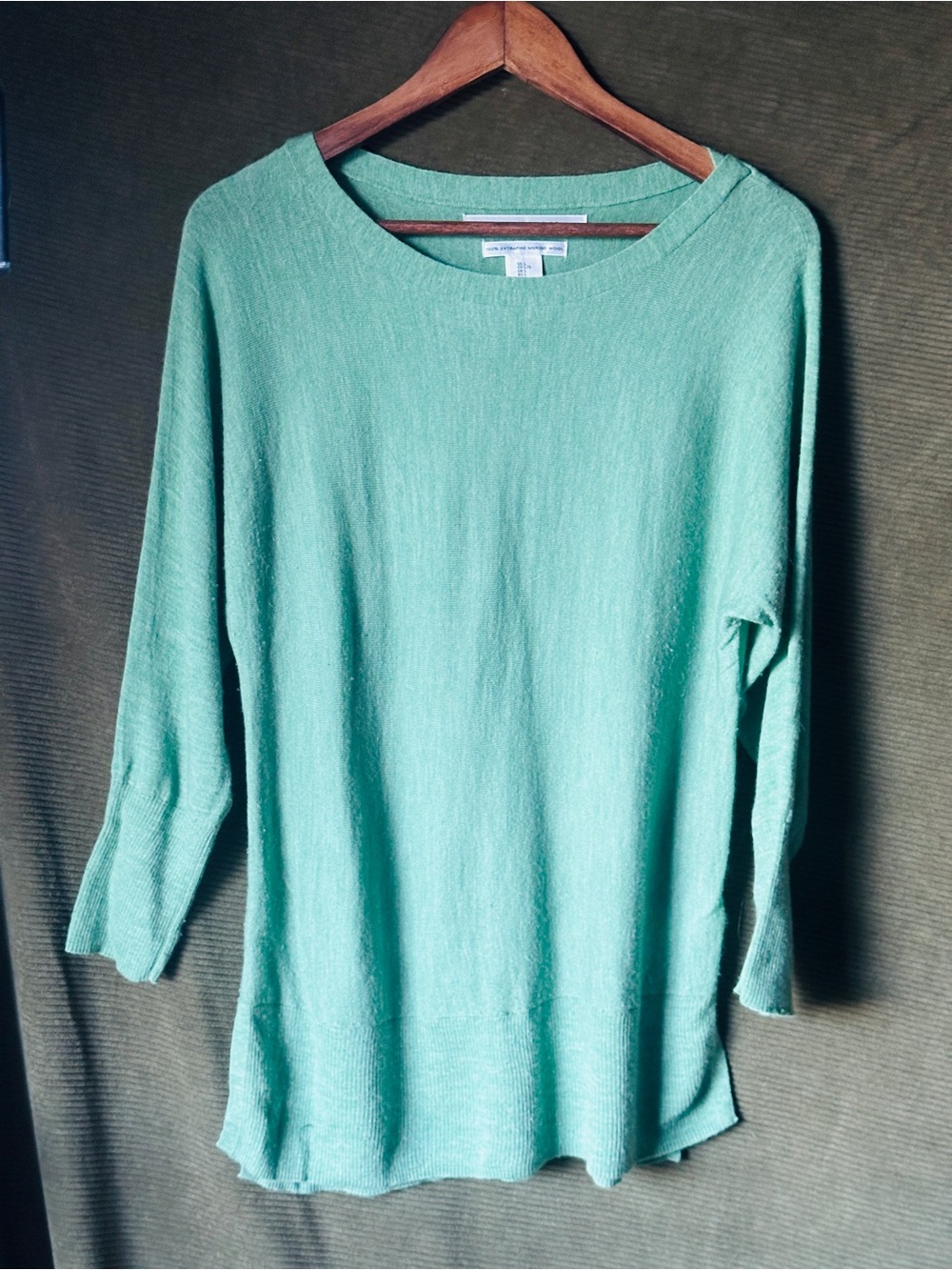 100% Extra Fine Merino Wool Sweater Size L